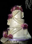 WEDDING CAKE 255
